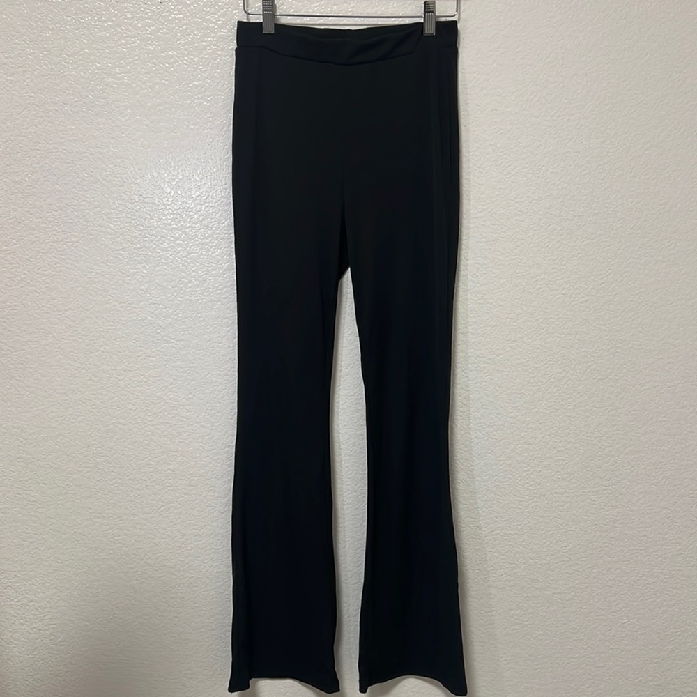 RIBBED FLARED YOGA/LOUNGE PANTS🧘🏽‍♀️